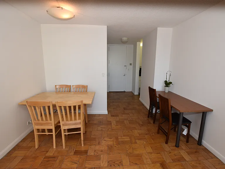 630 1st Ave #8S — Photo 5