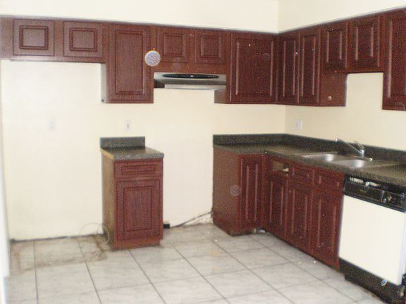 3rd image of 4000 Dolomite St #A1