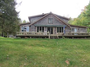 72 Nesbit Rd, Cambridge, NY 12816
