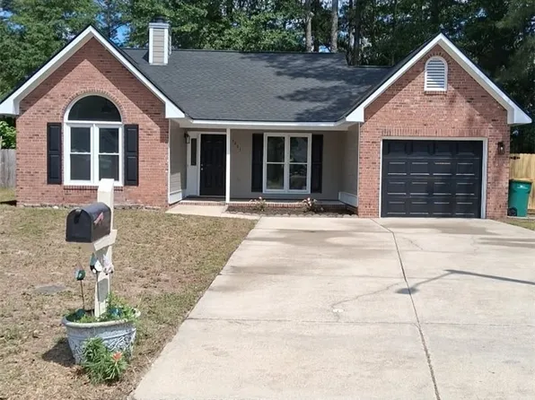 5603 Planters Pl, Hope Mills, NC 28348