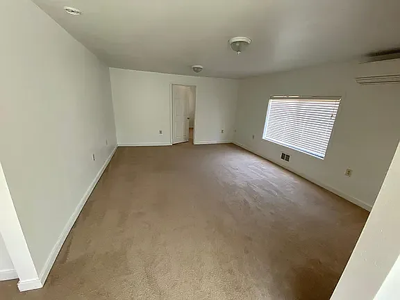 2 bed, 900 sqft, $2,495 — Photo 2