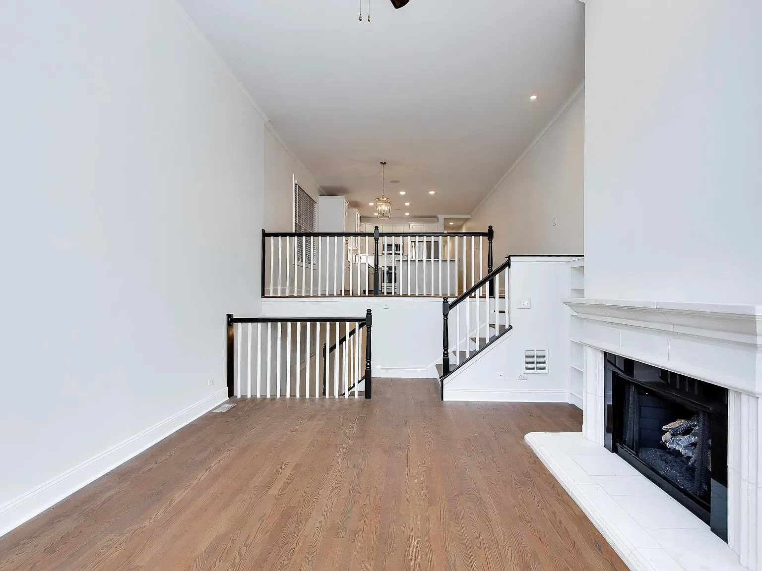 4 bed, 2800 sqft, $7,900 — Photo 4
