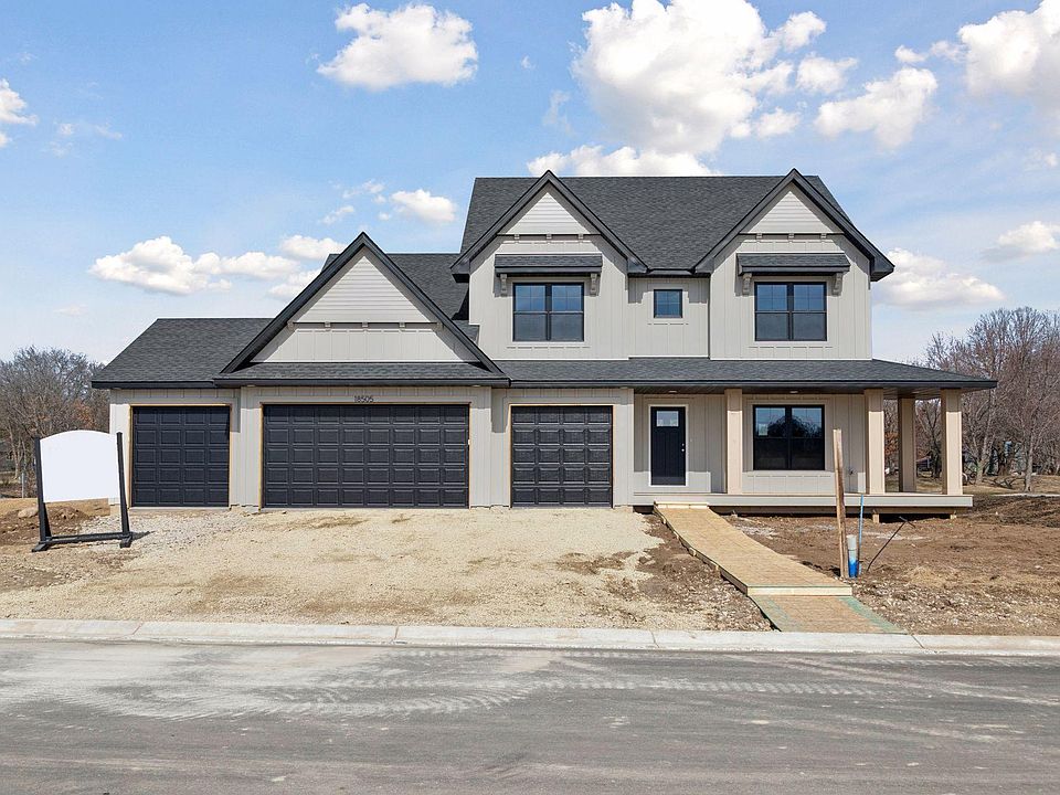 18505 Jabiru Path, Lakeville, MN 55044 | MLS #7008857 | Zillow
