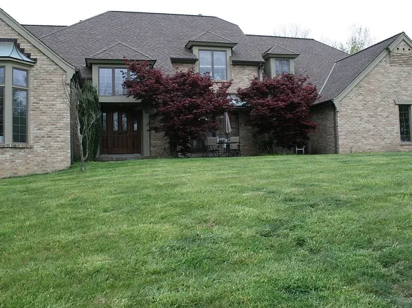 3900 Bridgewood Cir, Murrysville, PA 15668