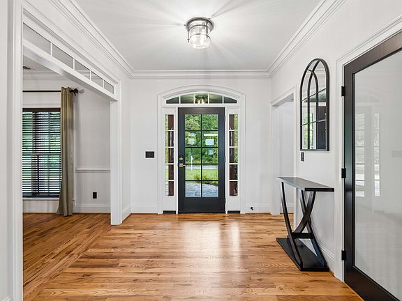 5th image of 208 Grand Way
