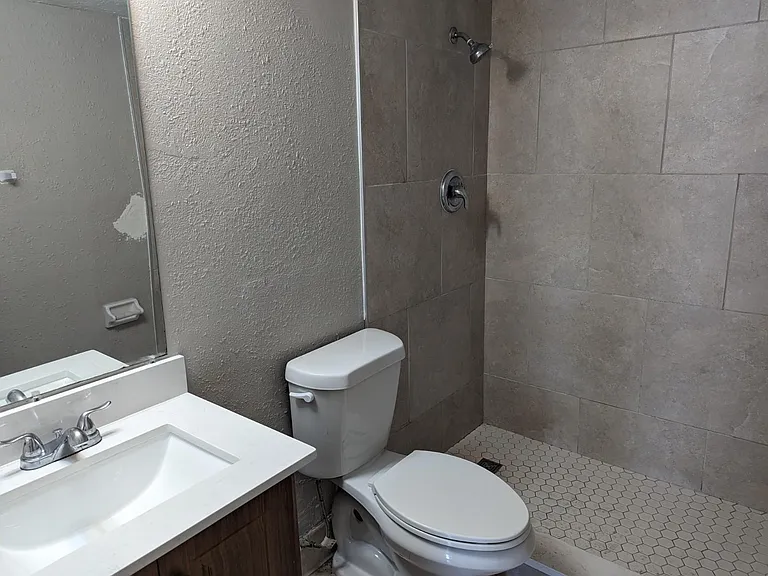 2753 L B McLeod Rd #B — Photo 8