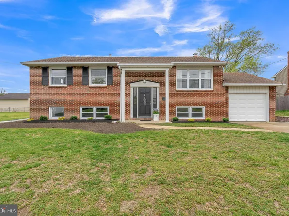 105 Alfred Ave, Glassboro, NJ 08028