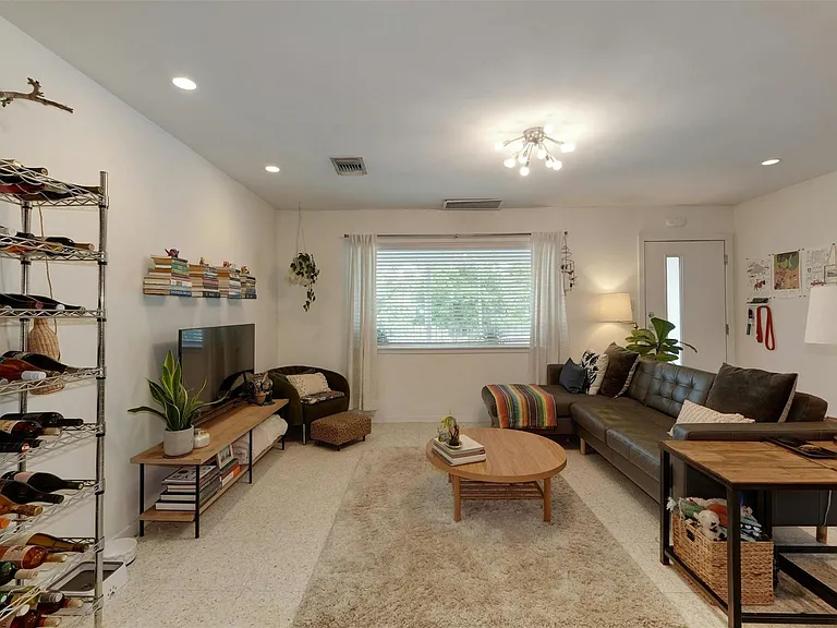 1208 Enfield Rd #202 — Photo 15