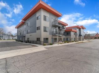 293 N 2nd St #304, Brighton, MI 48116