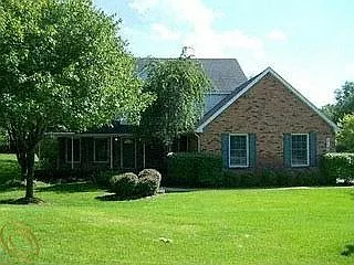 7186 Autumn Wood Dr photo 1