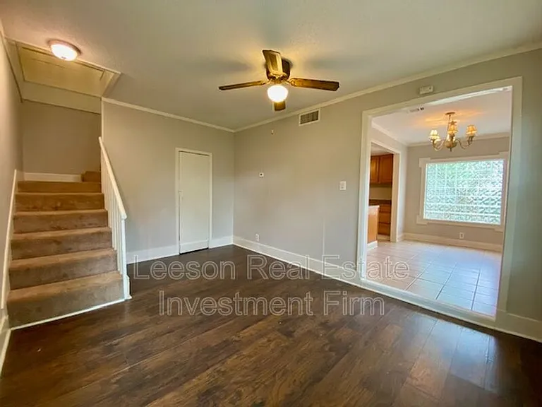831 Stephenson St — Photo 3
