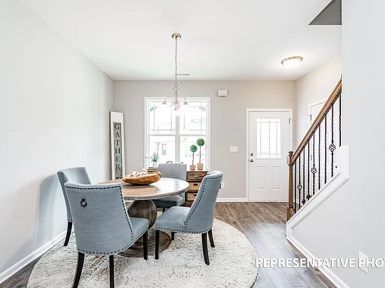 225 Sandpiper St — Photo 5