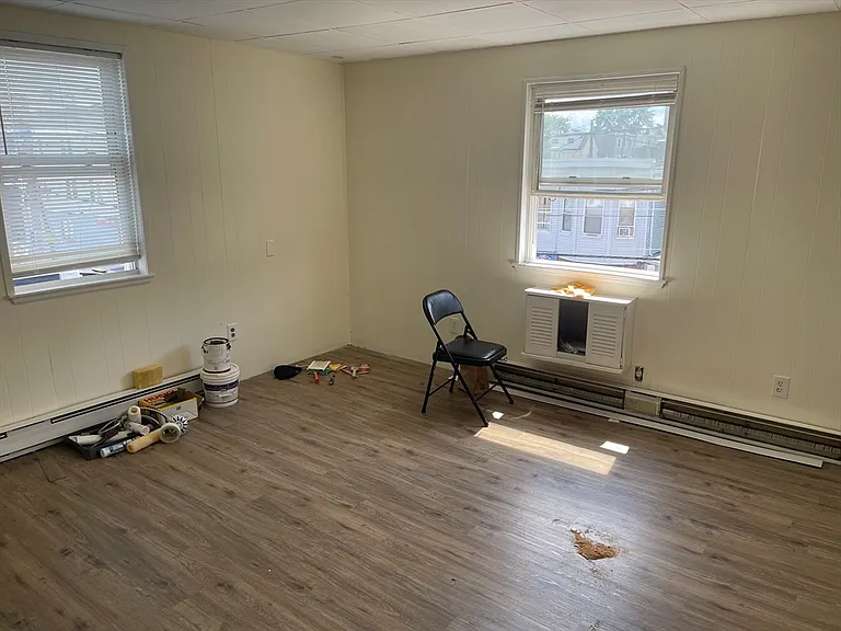 67 Webster Ave #2 — Photo 2