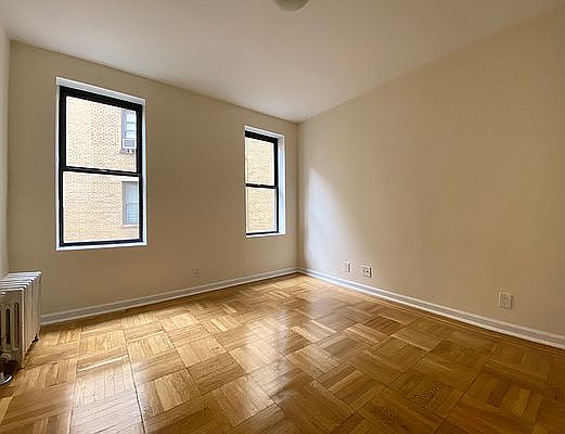 3rd image of 620 W 171st St APT 3C