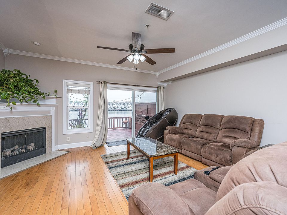 1st image of 4933 Lake Palmetto Ln