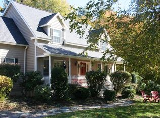 1 Meadowlark Dr, York, ME 03909