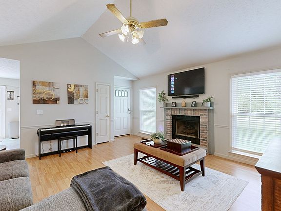 5th image of 5108 Rachel Ct