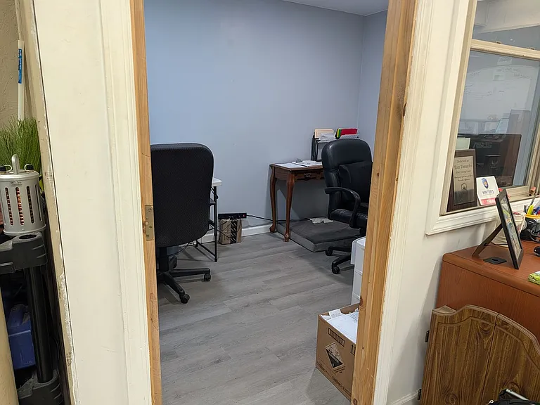 1500 Wilson Ave — Photo 10