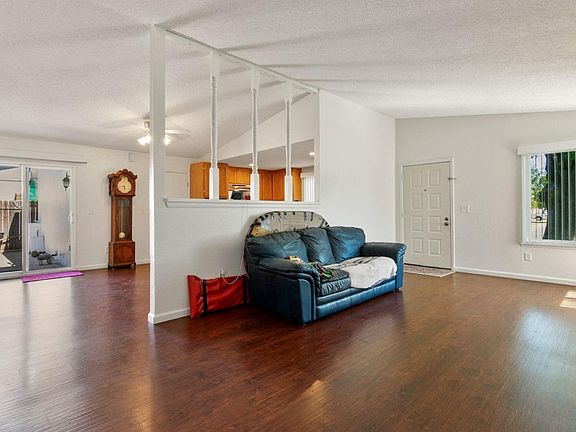5th image of 10231 Ellenwood Ave