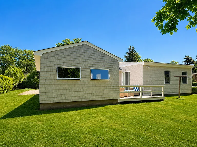31 Bayberry Ln — Photo 14