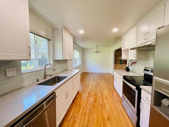 3rd image of 1068 Wood Duck Ave