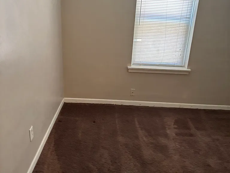 304 Woodrow Dr #1 — Photo 13