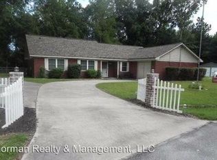 590 Cross Creek Dr, Midway, GA 31320