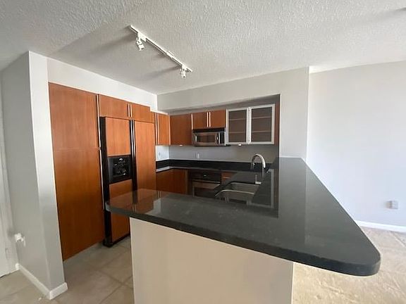 2nd image of 1551 N Flagler Dr APT 604