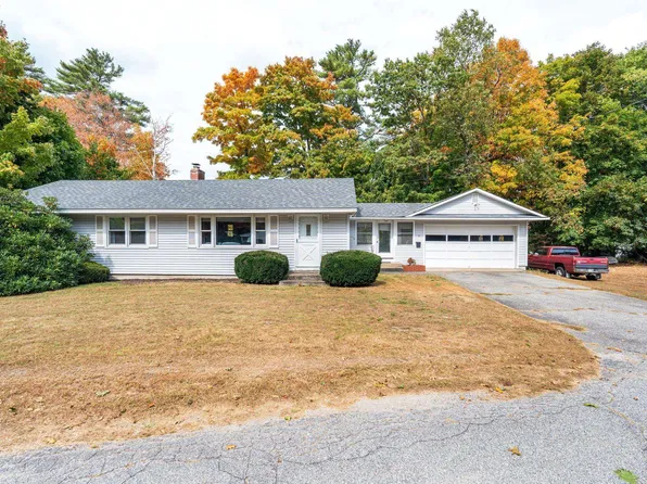 10 Lincoln Terrace, Newport, NH 03773