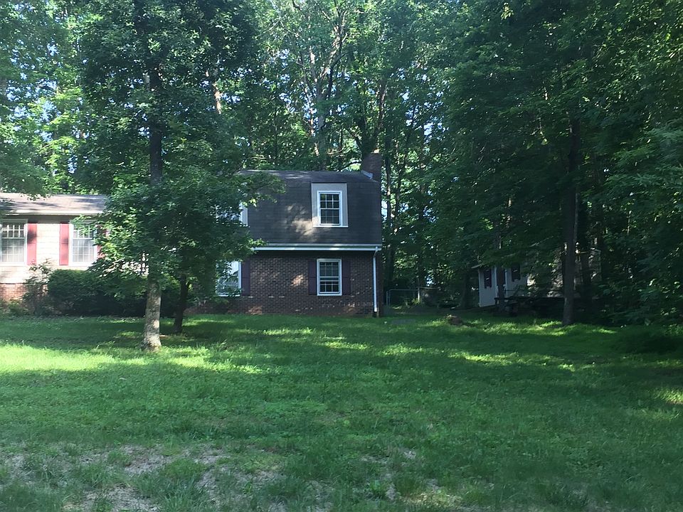 2nd image of 1038 Forest Lake Dr
