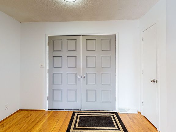 4th image of 196 Cunningham Ln
