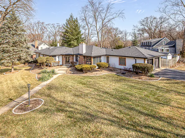 11943 S 70th Ct, Palos Heights, IL 60463