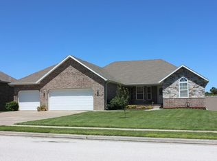 2943 W Grandview St, Springfield, MO 65803