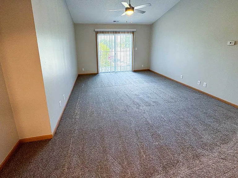 Highland View Apartments — Photo 171