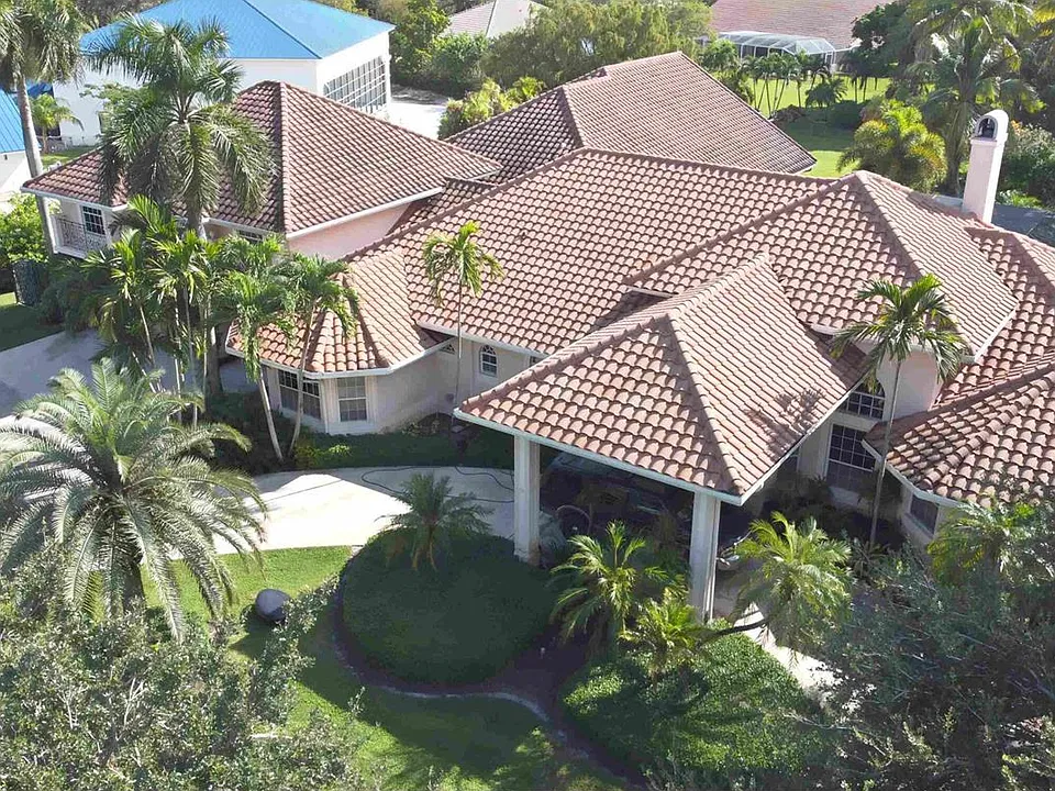 2050 Windsock Way