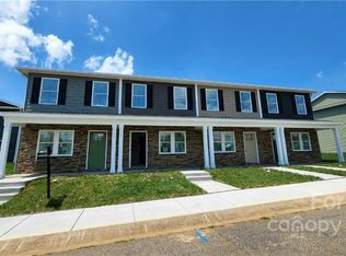 1591-1593 1595 1597 1 Oak Leaf Dr NW, Hickory, NC 28601