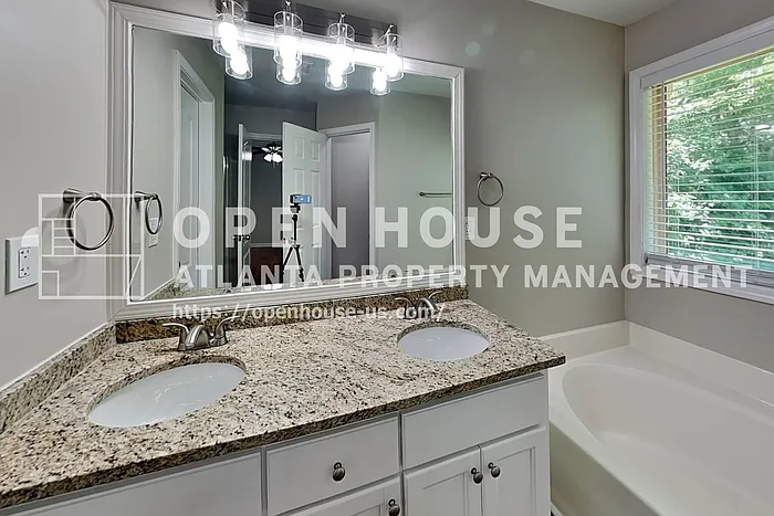 183 Meadow Point — Photo 9