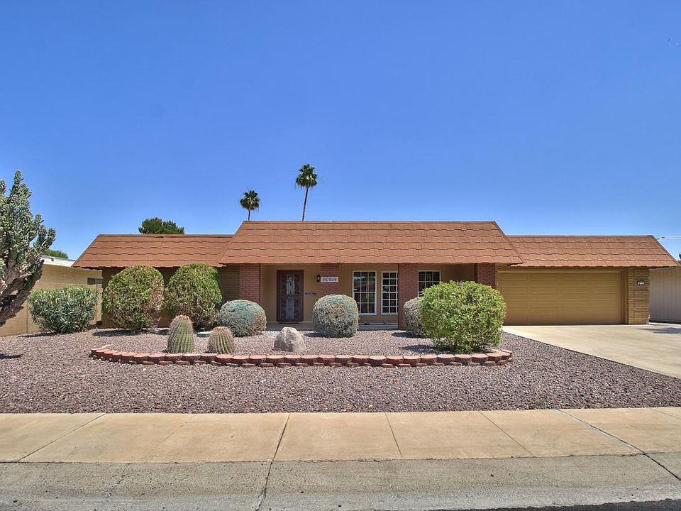 10721 W. Welk front view