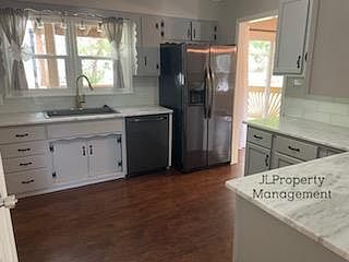 3rd image of 708 S Church St