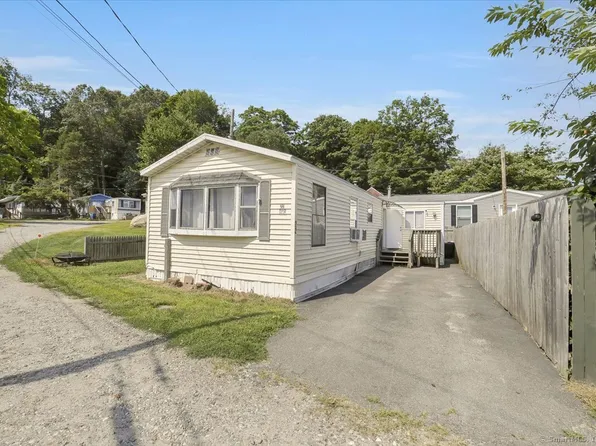 139 Lewis Street #TRLR 22, Naugatuck, CT 06770