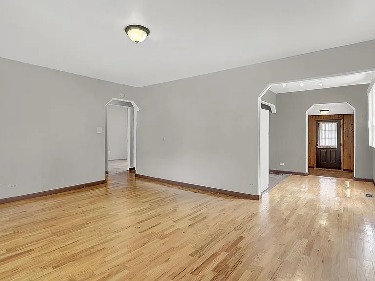 623 Iowa Ave — Photo 8