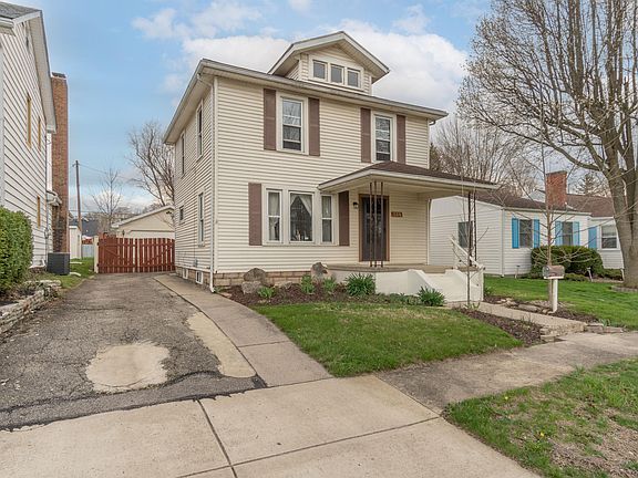 3rd image of 807 Norwood Dr