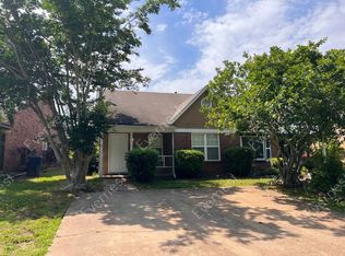 6927 Tulane Rd E, Horn Lake, MS 38637