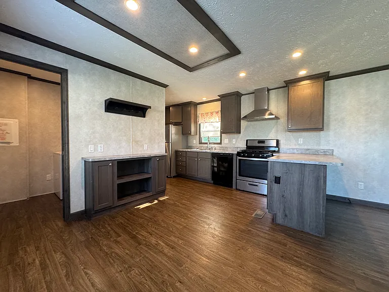 Brookside Manor — Photo 15