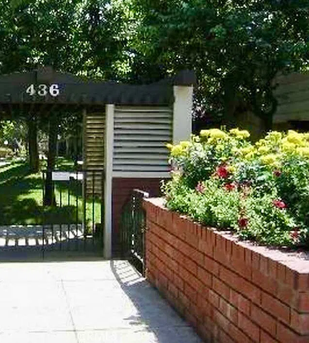 2 bed, 1310 sqft, $3,650 — Photo 2