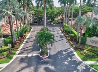 5241 Majorca Club Dr, Boca Raton, FL 33486