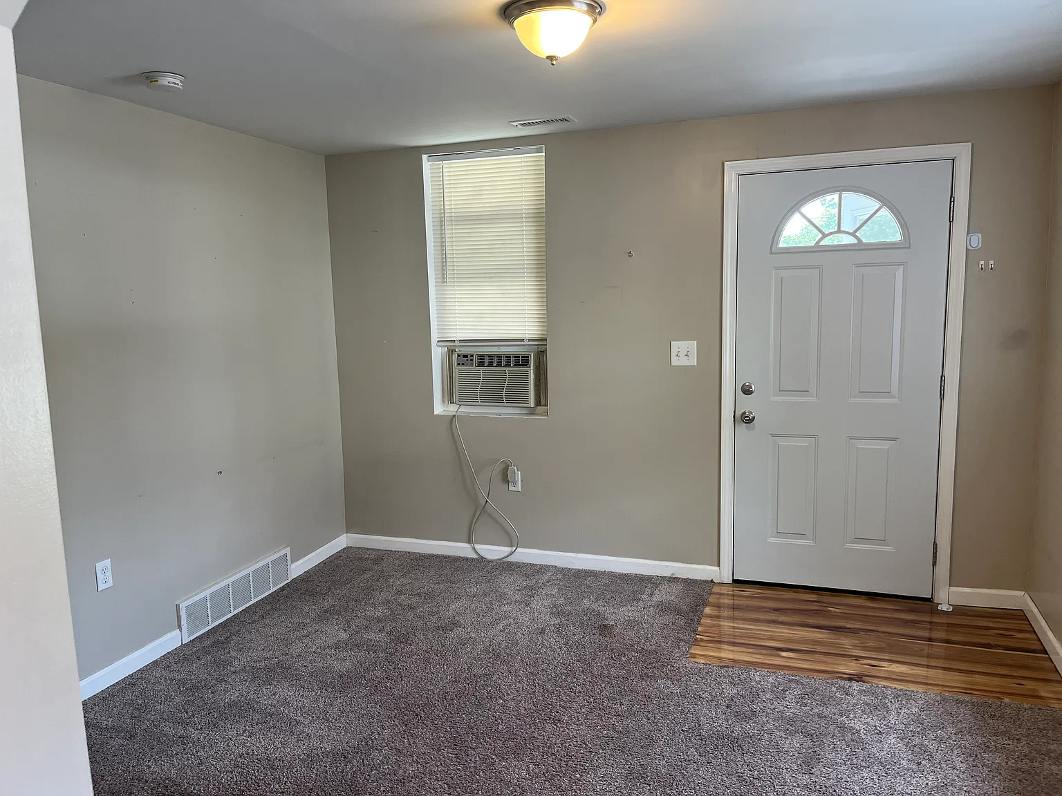 1 bed, 750 sqft, $935 — Photo 2