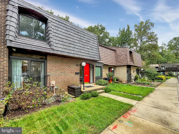 8153 Inverness Ridge Rd, Potomac, MD 20854