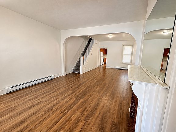 4th image of 627 Kohn St