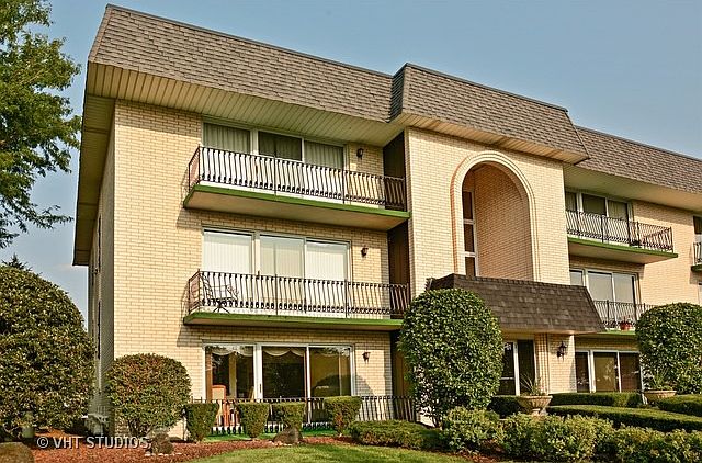 1st image of 15261 Catalina Dr Unit 3S